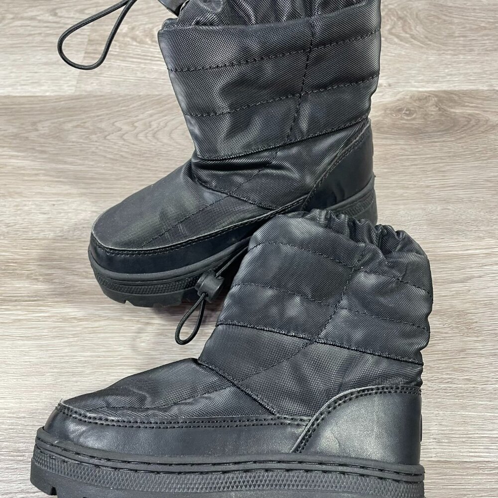 Winter Boots - Picture 3 of 13